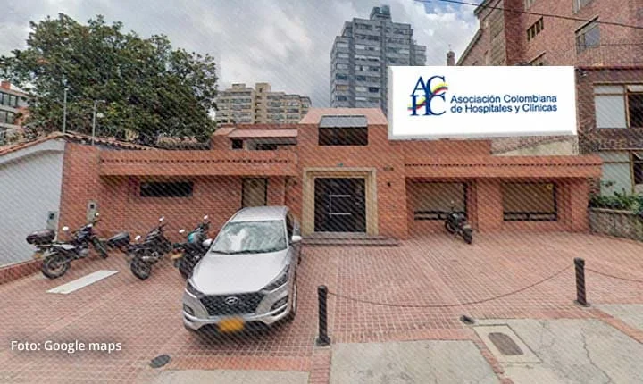 Fachada de la Asociación Colombiana de Hospitales y Clínicas en Bogotá