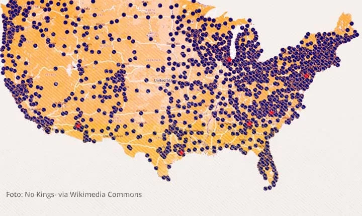 Mapa de Estados Unidos con ubicaciones de protestas antiinmigrantes