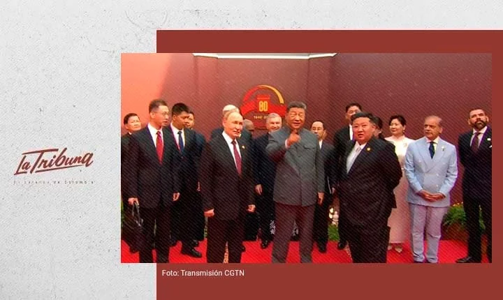 Xi Jinping, Vladimir Putin y Kim Jong Un en ceremonia en Pekín