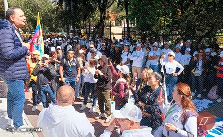 Dirigentes de SEDIAN exponen crisis laboral en la DIAN durante movilización nacional