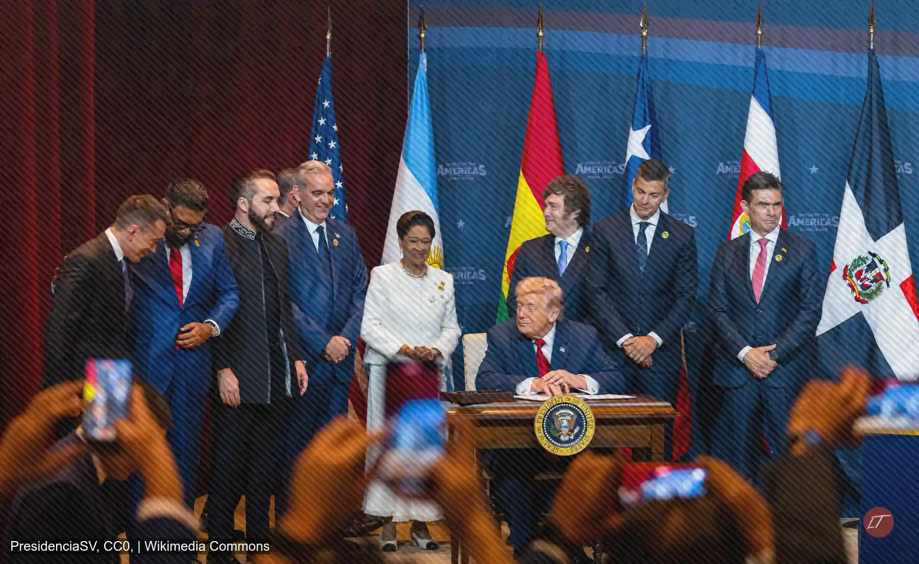 Donald Trump junto a mandatarios latinoamericanos durante una reunión internacional