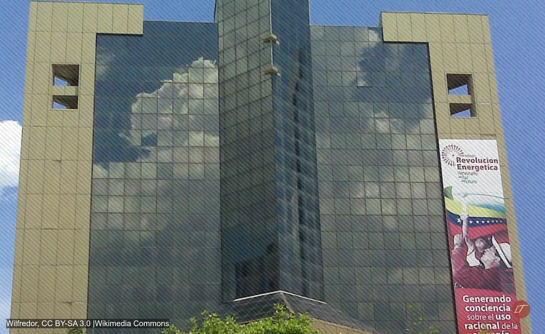 Edificio principal de PDVSA en la avenida 5 de Julio de Maracaibo